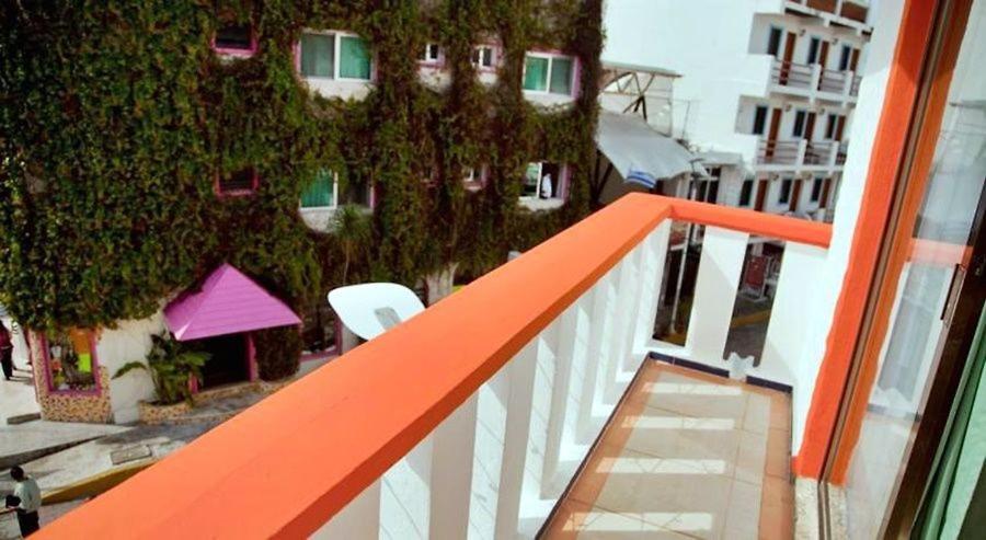 Clara 5Th Avenue Hotel Плая дел Кармен Екстериор снимка