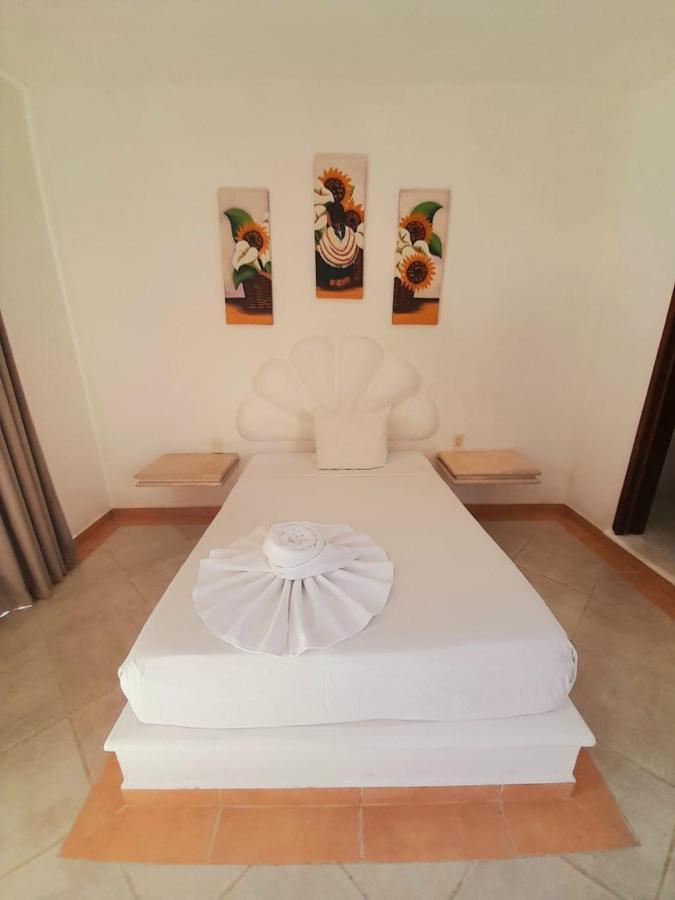 Clara 5Th Avenue Hotel Плая дел Кармен Екстериор снимка